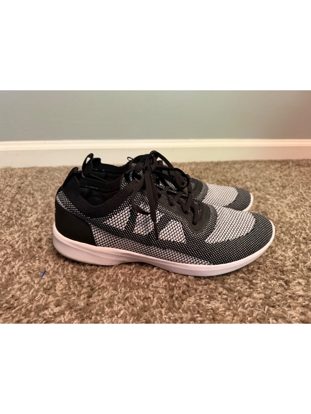 Vionic Leona Sneakers Women’s 10